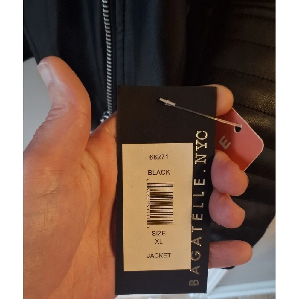 Bagatelle NYC Women's Black Faux Leather Moto Jacket XL Biker Zip New With Tags - Picture 3 of 6